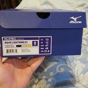 Mens volleyball shoes